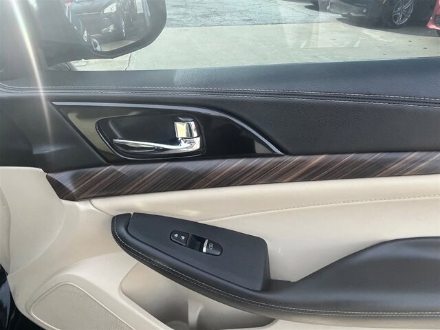 2017 Nissan Maxima in Greenville, SC 29607 - 18087626 16