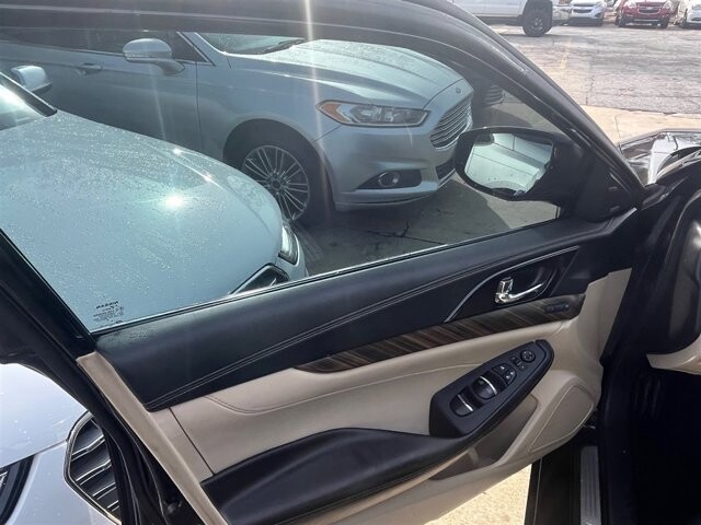 2017 Nissan Maxima in Greenville, SC 29607 - 18087626 31