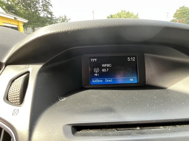 2015 Ford Focus in Greenville, SC 29607 - 18087630 31