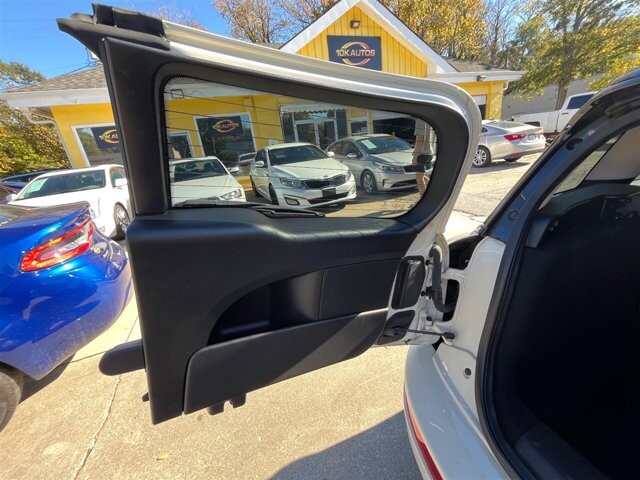 2019 MINI Cooper Clubman in Greenville, SC 29607 - 18087636 26
