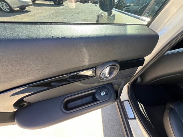 2019 MINI Cooper Clubman in Greenville, SC 29607 - 18087636 28