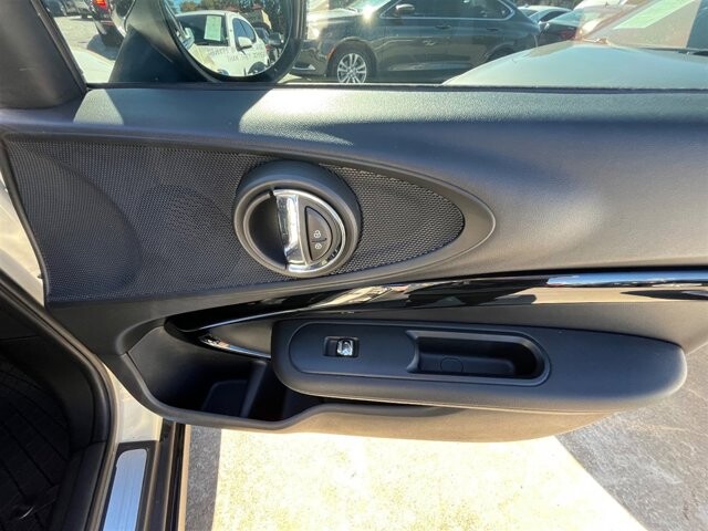 2019 MINI Cooper Clubman in Greenville, SC 29607 - 18087636 12