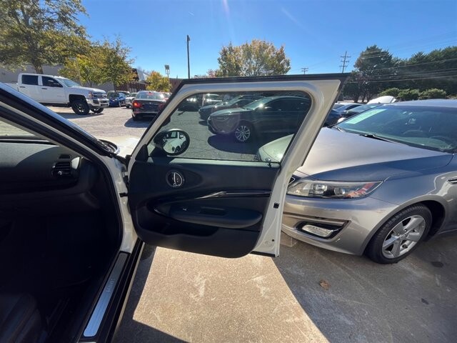 2019 MINI Cooper Clubman in Greenville, SC 29607 - 18087636 13