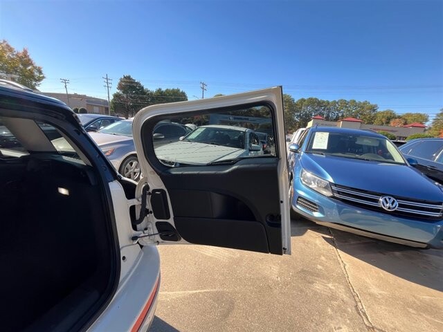 2019 MINI Cooper Clubman in Greenville, SC 29607 - 18087636 25