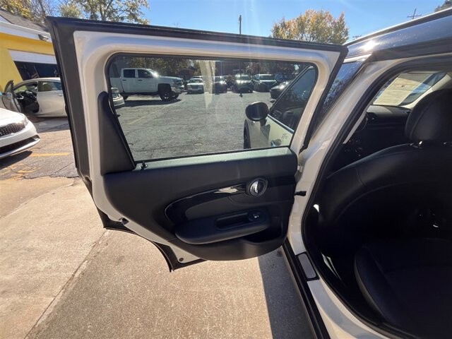 2019 MINI Cooper Clubman in Greenville, SC 29607 - 18087636 29