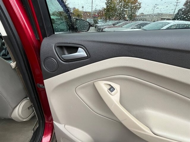 2016 Ford Escape in Greenville, SC 29607 - 18087639 20