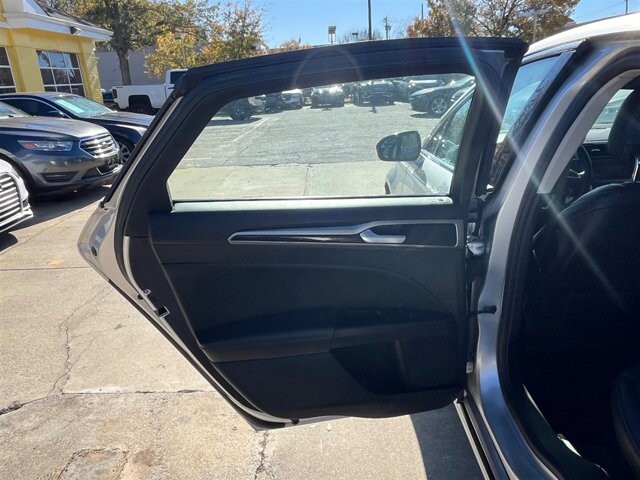 2014 Ford Fusion in Greenville, SC 29607 - 18087640 21