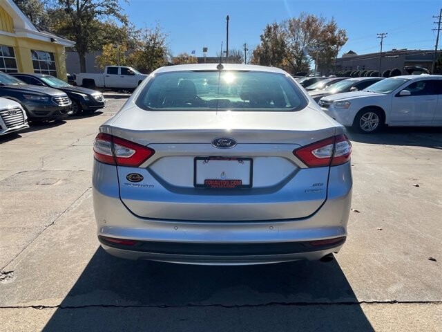 2014 Ford Fusion in Greenville, SC 29607 - 18087640 4