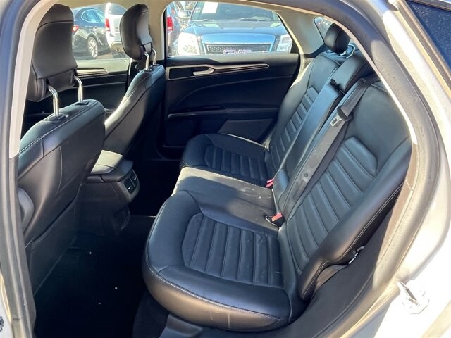 2014 Ford Fusion in Greenville, SC 29607 - 18087640 25