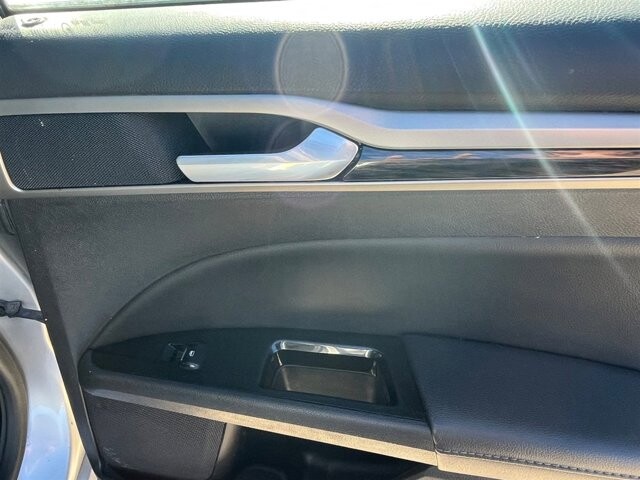 2014 Ford Fusion in Greenville, SC 29607 - 18087640 15