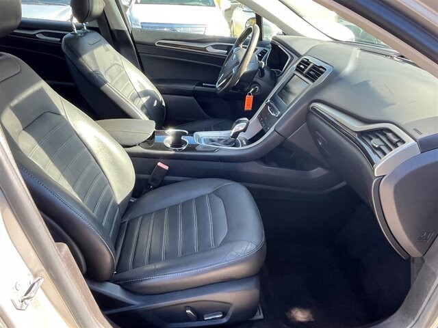 2014 Ford Fusion in Greenville, SC 29607 - 18087640 12