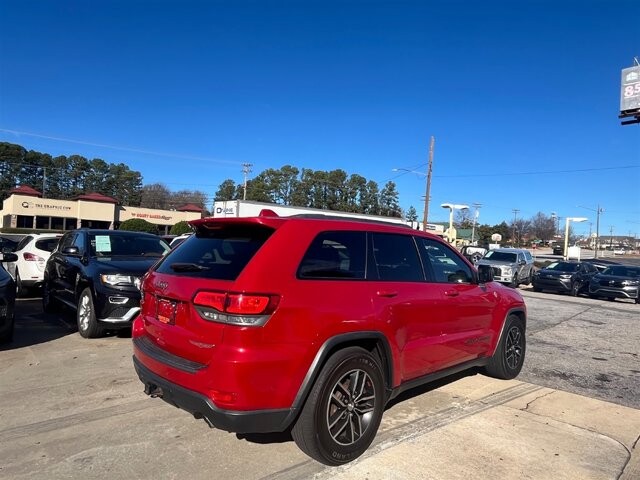 2017 Jeep Grand Cherokee in Greenville, SC 29607 - 18087641 3