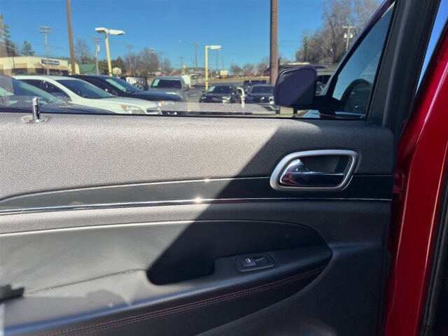 2017 Jeep Grand Cherokee in Greenville, SC 29607 - 18087641 28