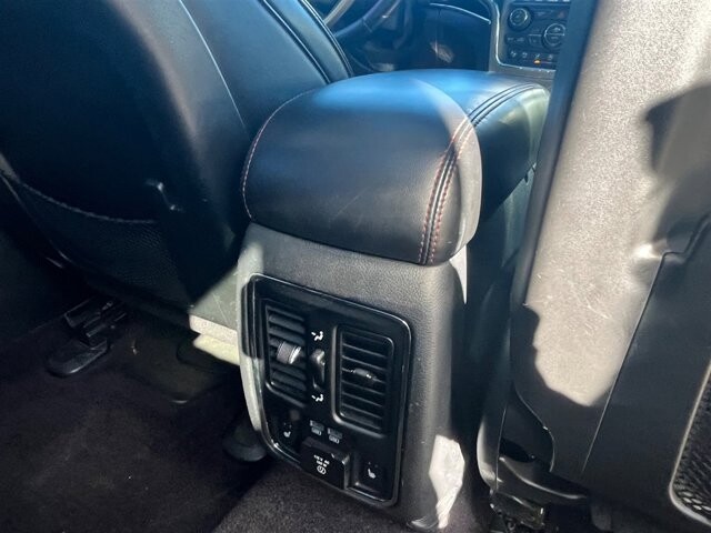 2017 Jeep Grand Cherokee in Greenville, SC 29607 - 18087641 21