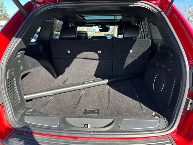 2017 Jeep Grand Cherokee in Greenville, SC 29607 - 18087641 24