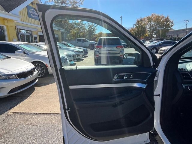 2016 Ford Explorer in Greenville, SC 29607 - 18087645 30