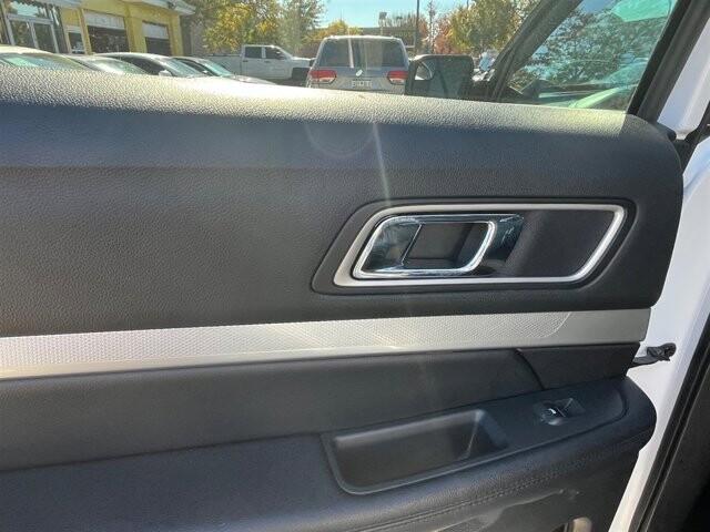 2016 Ford Explorer in Greenville, SC 29607 - 18087645 27