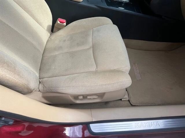 2010 Nissan Maxima in Greenville, SC 29607 - 18087646 16