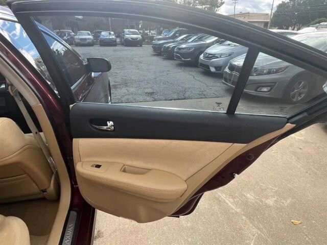 2010 Nissan Maxima in Greenville, SC 29607 - 18087646 15