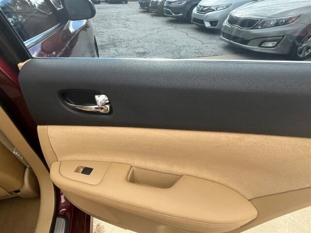 2010 Nissan Maxima in Greenville, SC 29607 - 18087646 20