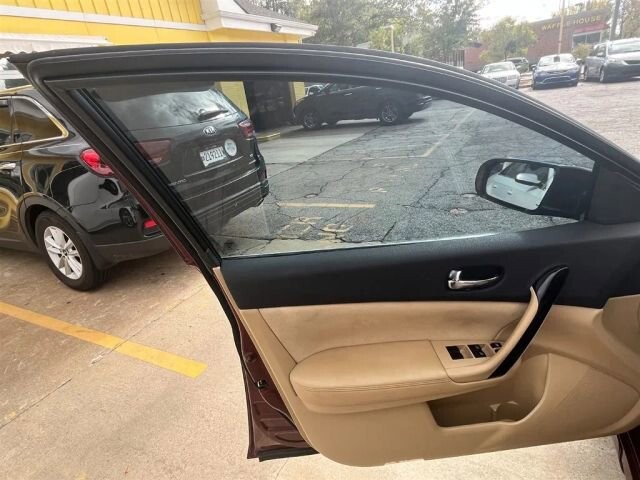 2010 Nissan Maxima in Greenville, SC 29607 - 18087646 24