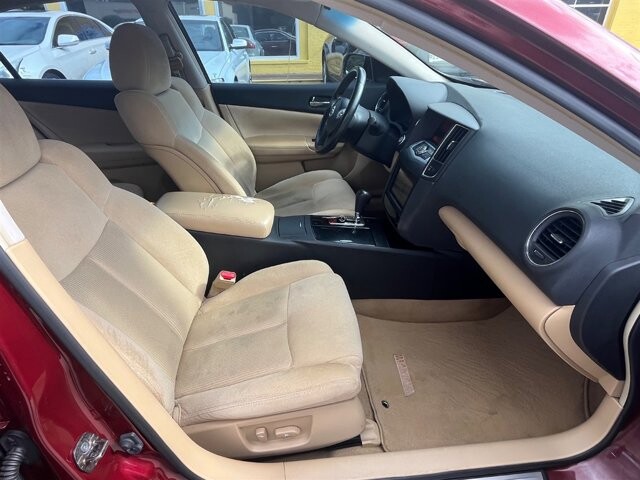 2010 Nissan Maxima in Greenville, SC 29607 - 18087646 17
