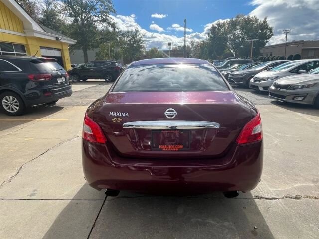 2010 Nissan Maxima in Greenville, SC 29607 - 18087646 4