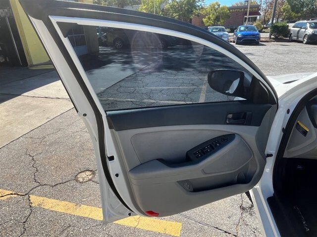 2015 Kia Optima in Greenville, SC 29607 - 18087647 25