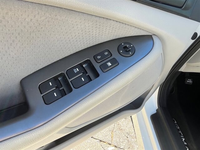 2015 Kia Optima in Greenville, SC 29607 - 18087647 30