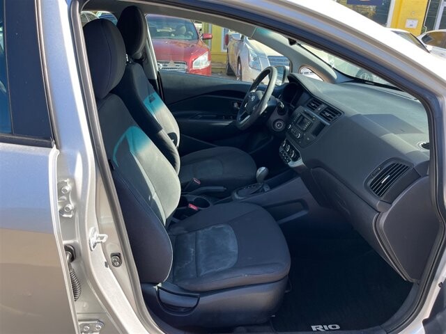 2014 Kia Rio in Greenville, SC 29607 - 18087653 11
