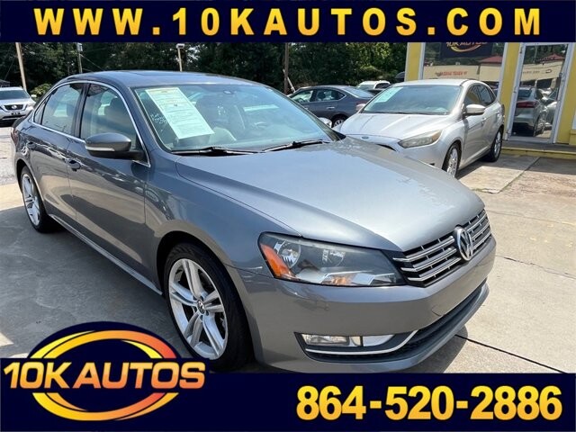 2013 Volkswagen Passat in Greenville, SC 29607 - 18087659