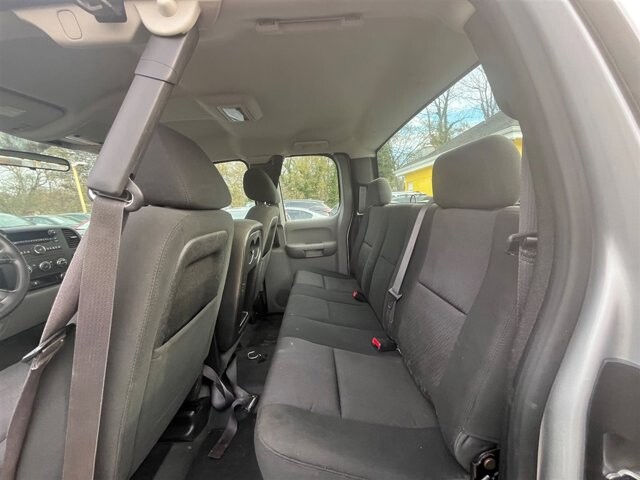 2013 Chevrolet Silverado 1500 in Greenville, SC 29607 - 18087660 20