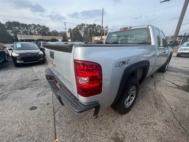 2013 Chevrolet Silverado 1500 in Greenville, SC 29607 - 18087660 3