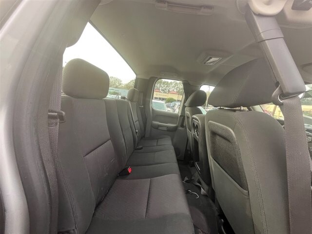 2013 Chevrolet Silverado 1500 in Greenville, SC 29607 - 18087660 17