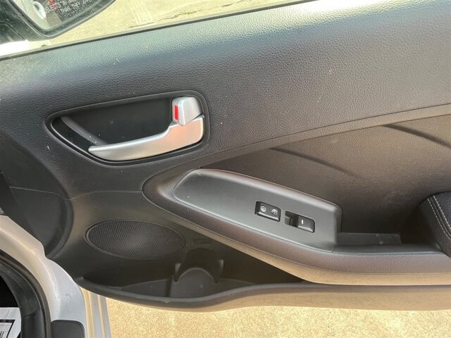 2017 Kia Forte in Greenville, SC 29607 - 18087661 14