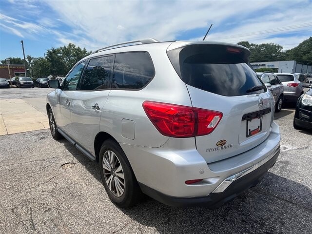2018 Nissan Pathfinder in Greenville, SC 29607 - 18087664 5
