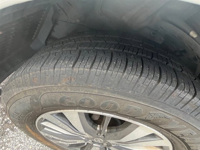 2018 Nissan Pathfinder in Greenville, SC 29607 - 18087664 12