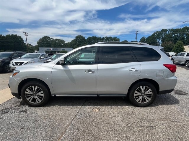 2018 Nissan Pathfinder in Greenville, SC 29607 - 18087664 6