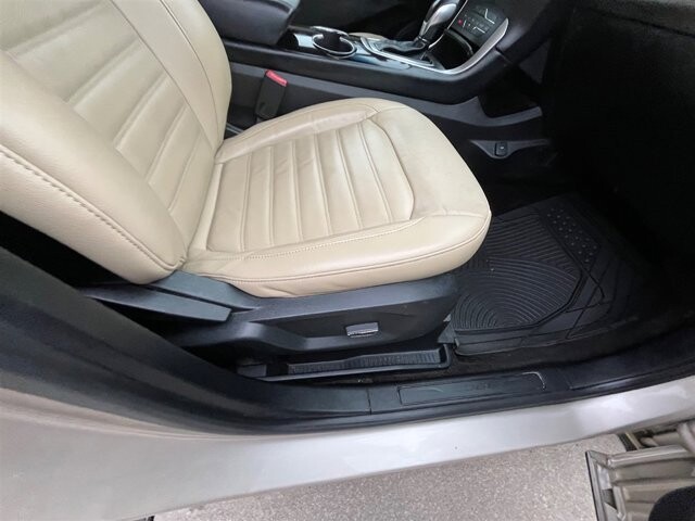 2018 Ford Edge in Greenville, SC 29607 - 18087665 16