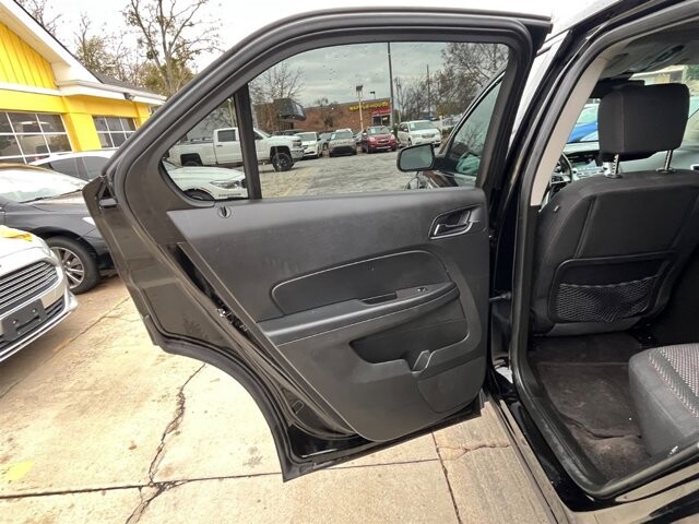 2016 Chevrolet Equinox in Greenville, SC 29607 - 18087669 20