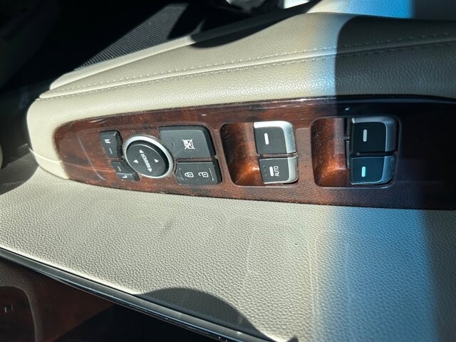 2017 Kia Sorento in Greenville, SC 29607 - 18087670 32