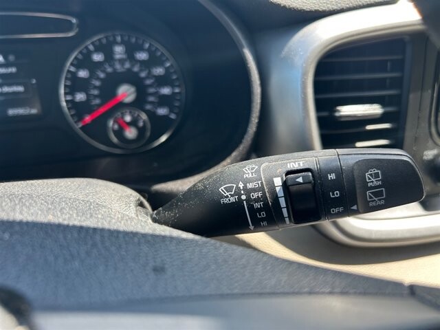 2017 Kia Sorento in Greenville, SC 29607 - 18087670 36