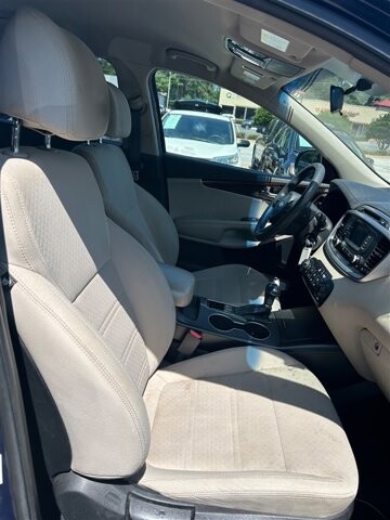 2017 Kia Sorento in Greenville, SC 29607 - 18087670 18