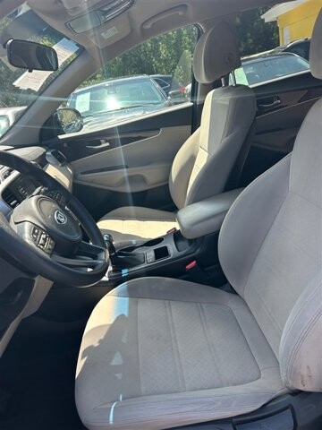 2017 Kia Sorento in Greenville, SC 29607 - 18087670 29