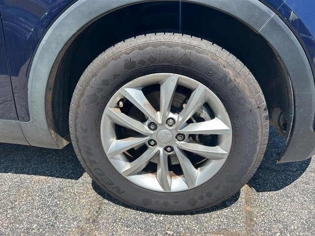 2017 Kia Sorento in Greenville, SC 29607 - 18087670 16