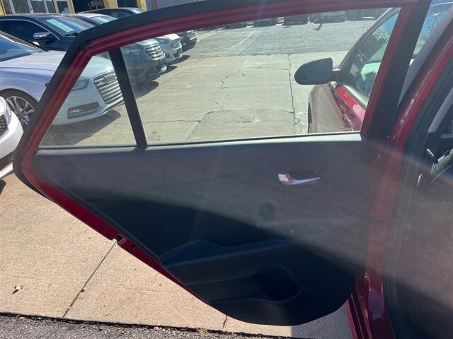 2019 Kia Rio in Greenville, SC 29607 - 18087672 23