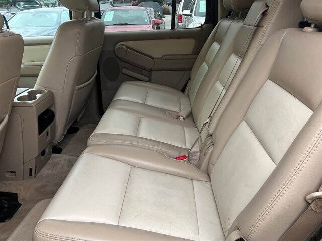 2010 Ford Explorer in Greenville, SC 29607 - 18087674 24