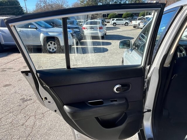 2007 Nissan Versa in Greenville, SC 29607 - 18087679 17