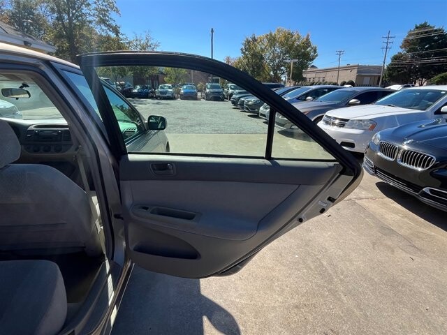 2002 Toyota Camry in Greenville, SC 29607 - 18087681 17