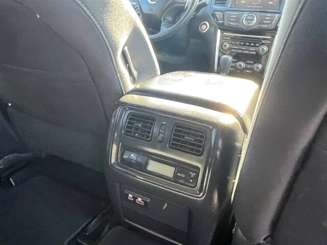 2019 Nissan Pathfinder in Greenville, SC 29607 - 18087685 18